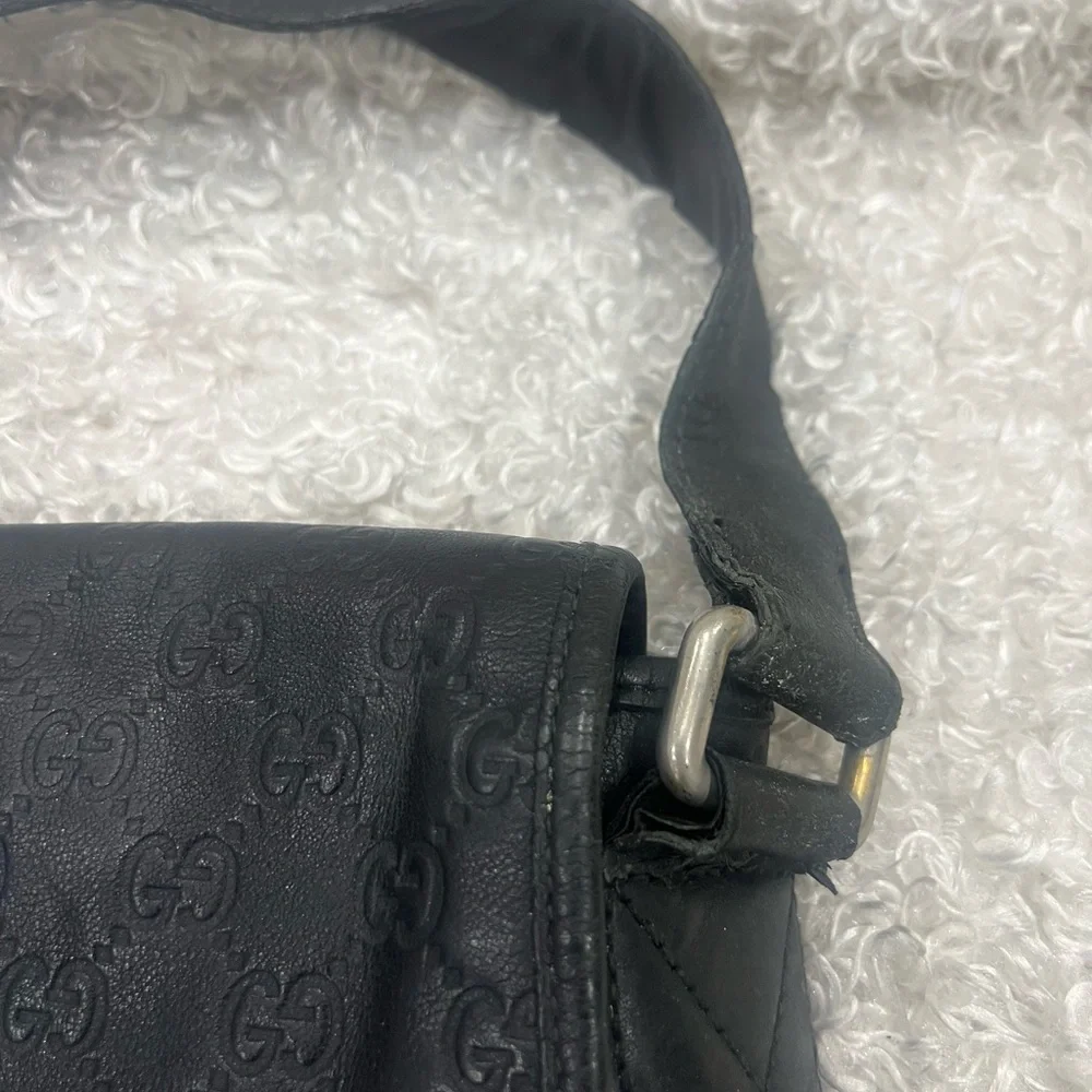 Gucci Guccissima Black Leather Messenger Bag